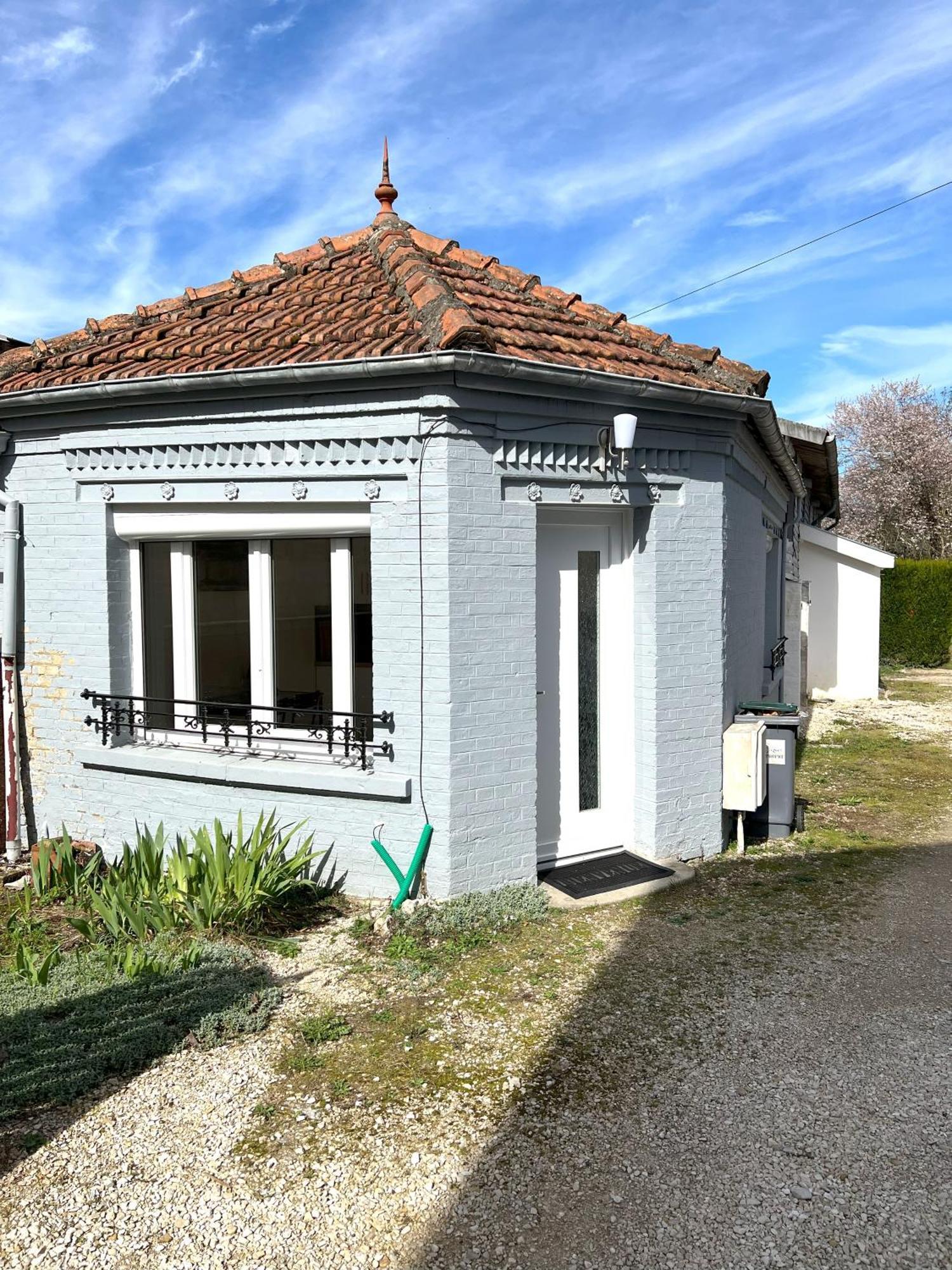 Maison Cosy A Сен Дизие Екстериор снимка